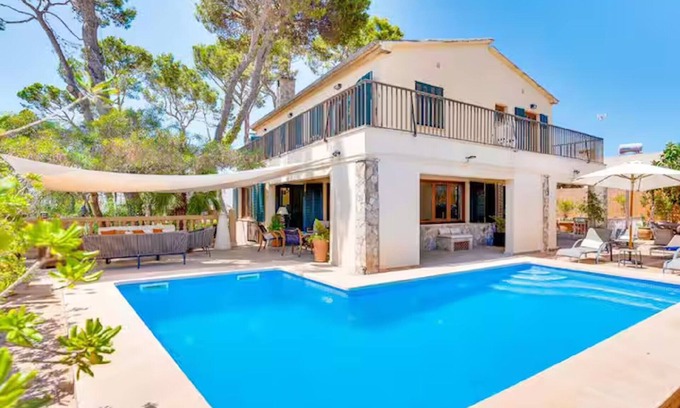 Can Pastilla House | Holiday house Can Pastilla for 1 - 7 persons with 4 bedrooms - Holiday house