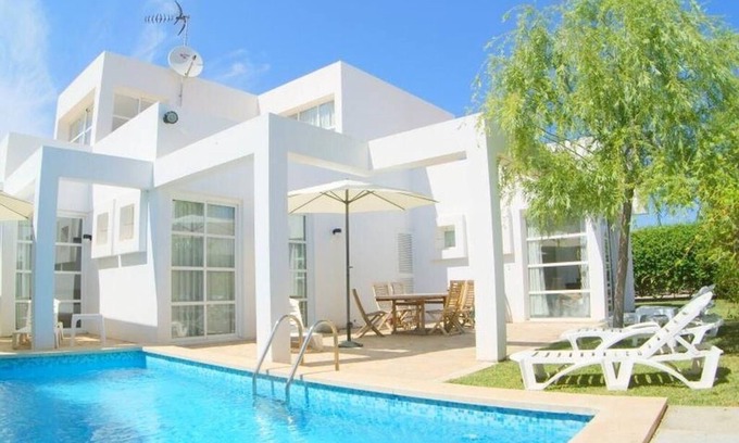 Can Picafort House | Holiday house Can Picafort for 1 - 8 persons with 4 bedrooms - Holiday house