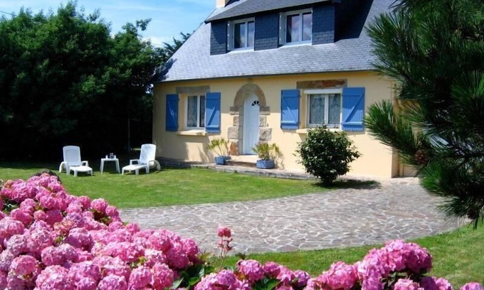 Lanveoc House | Holiday house Crozon for 1 - 9 persons with 3 bedrooms - Holiday house