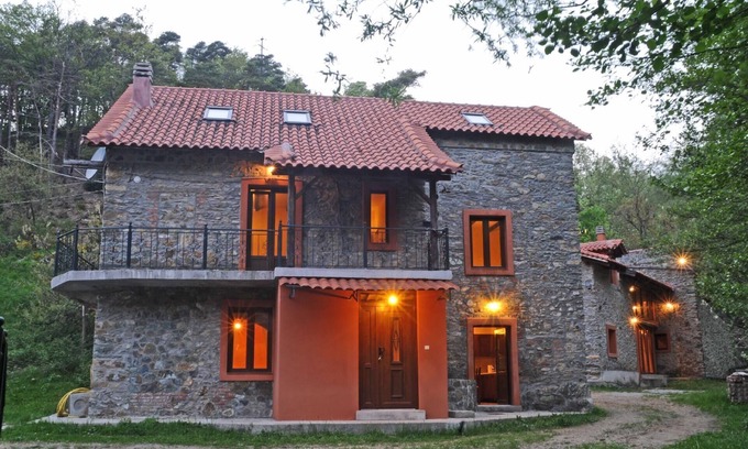 Giusvalla House | Holiday house Dego for 4 - 10 persons with 5 bedrooms - Holiday house