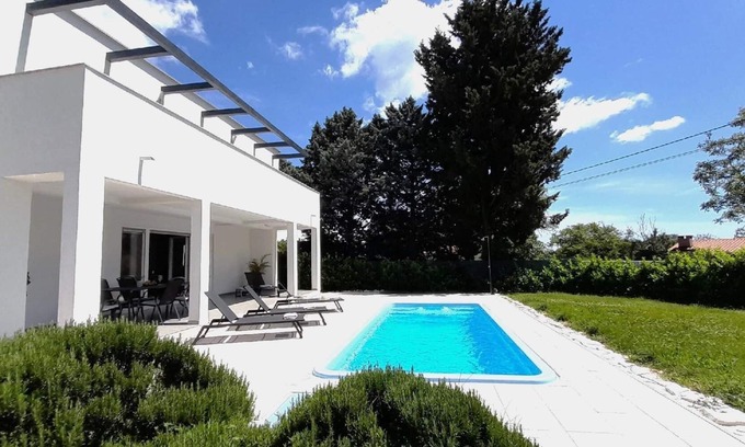 Filipana House | Holiday house Filipana for 1 - 6 persons with 3 bedrooms - Twin house