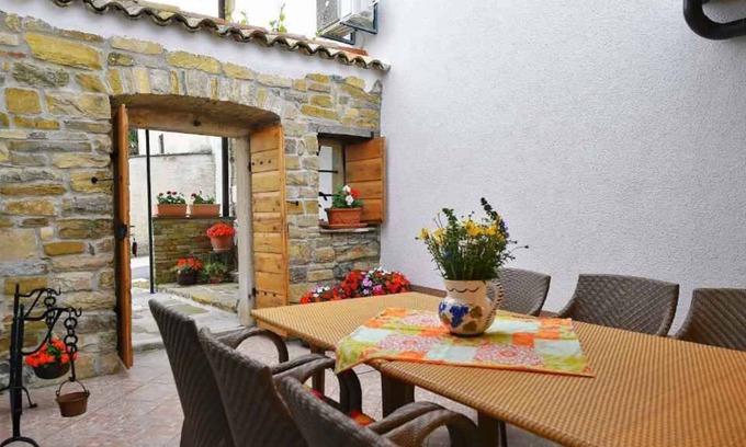 Cerovlje House | Holiday house for 6 people in a quiet Paz, in central Istria