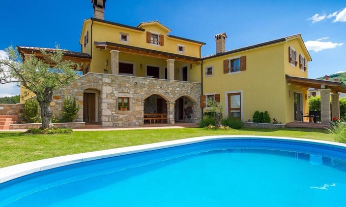 Pazin House | Holiday house Grdoselo for 1 - 12 persons with 4 bedrooms - Holiday house