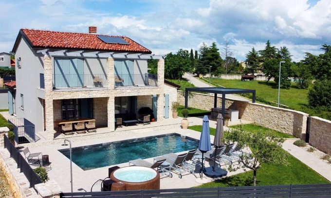 Matohanci House | Holiday house Kanfanar for 1 - 8 persons with 3 bedrooms - Holiday house