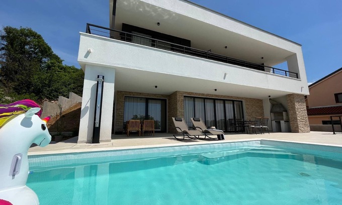 Kostrena House | Holiday house Kostrena for 1 - 6 persons with 3 bedrooms - Holiday house