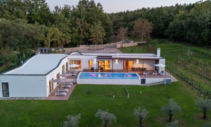 Boljevici House | Holiday house Krsan for 1 - 10 persons with 5 bedrooms - Holiday house