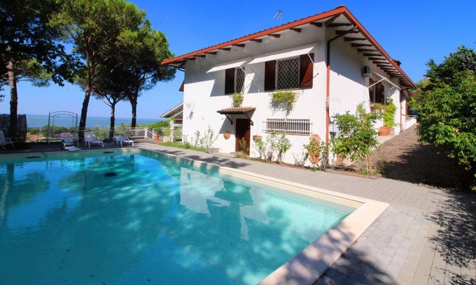 San Feliciano House | Holiday house Magione for 1 - 5 persons with 3 bedrooms - Holiday home