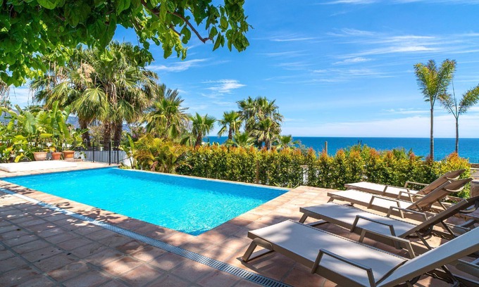 Nerja City Centre House | Holiday house Nerja for 1 - 6 persons with 3 bedrooms - Holiday home