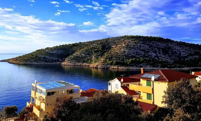 Razanj House | Holiday house Ražanj for 1 - 15 persons with 6 bedrooms - Holiday home