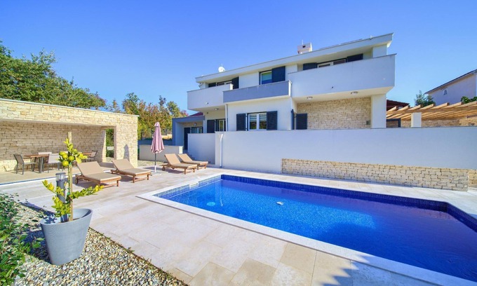 Risika House | Holiday house Risika for 1 - 8 persons with 3 bedrooms - Holiday home