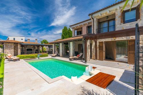 Porat House | Holiday house SEASCAPE I with private pool and spacious garden