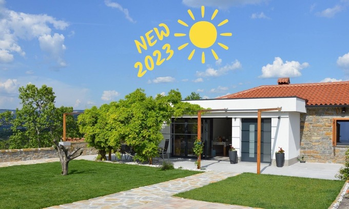 Spodnje Skofije House | Holiday house, Slovenian coast, large terrace with a pergola, parking, sea, BBQ
