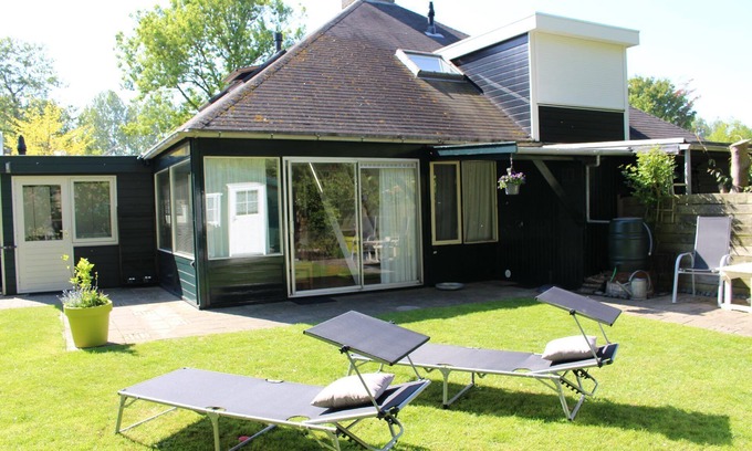 Stavenisse House | Holiday house Stavenisse for 1 - 6 persons with 3 bedrooms - Holiday house