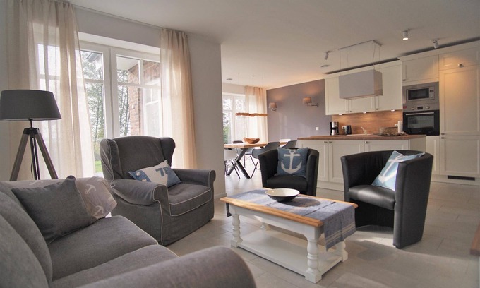 Wieck auf dem Darss House | Holiday house Wieck a. Darß for 1 - 6 persons with 3 bedrooms - Twin house