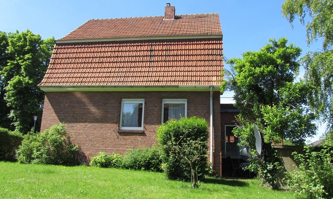 Bad Bentheim House | Holiday house with private garden in the heart of Bad Bentheim, dogs welcome!