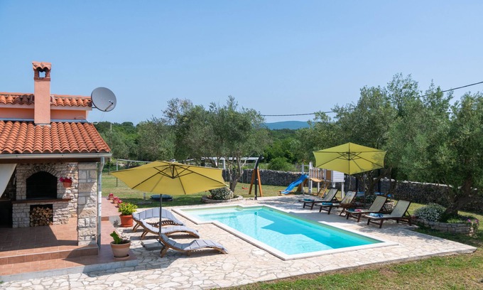 Rakalj House | Holiday house with private pool in a peaceful area, village Rakalj