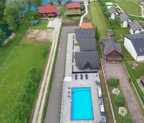 Lohovo House | Holiday Houses Green Queen