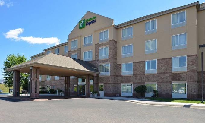 St Croix Falls Hotel | Holiday Inn Express St. Croix Valley, an IHG Hotel