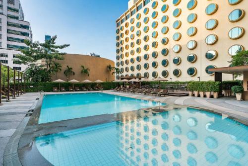 Bang Rak Hotel | Holiday Inn Bangkok Silom by IHG