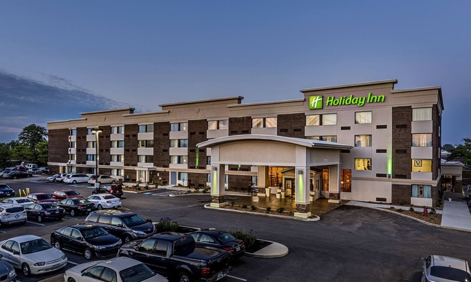 Mentor Hotel | Holiday Inn Cleveland Northeast - Mentor by IHG