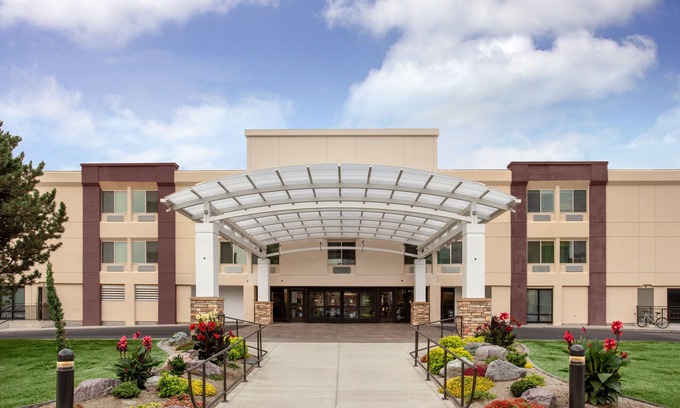 Heart of Missoula Hotel | Holiday Inn Downtown - Missoula by IHG