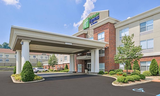 Mineralwells Hotel | Holiday Inn Express Mineral Wells, an IHG Hotel