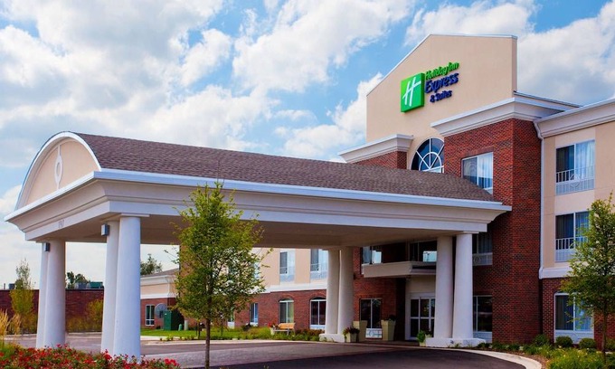 Lake Zurich Hotel | Holiday Inn Express Hotel & Suites, a Lake Zurich-Barrington, an IHG Hotel