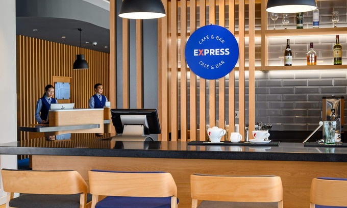 Almaty Hotel | Holiday Inn Express Almaty by IHG