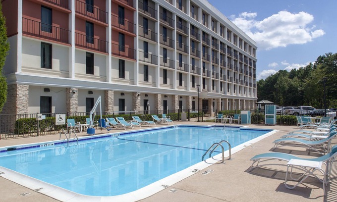 College Park Hotel | Holiday Inn Express Atlanta Airport - College Park by IHG