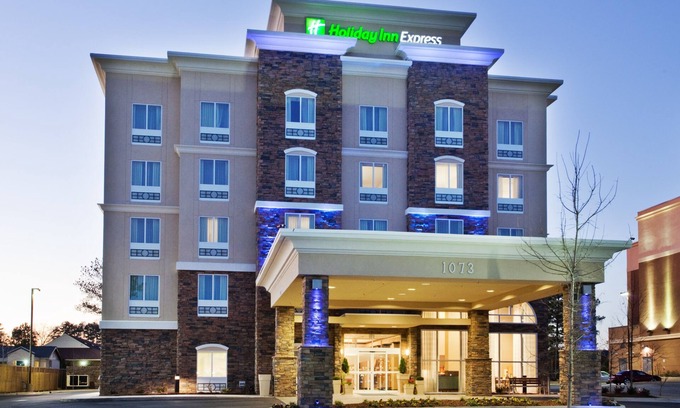Augusta Hotel | Holiday Inn Express Augusta North by IHG