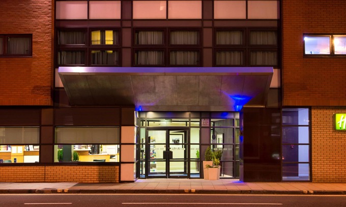 City Centre Glasgow Hotel | Holiday Inn Express Glasgow City Centre Riverside by IHG