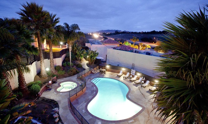 Grover Beach Hotel | Holiday Inn Express Grover Beach-Pismo Beach Area by IHG