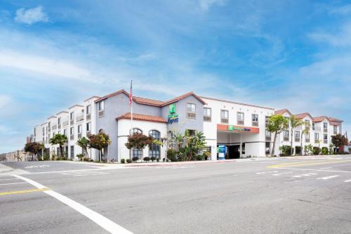 Hermosa Beach Hotel | Holiday Inn Express Hotel & Suites Hermosa Beach by IHG