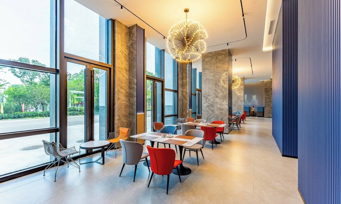 Haimen Hotel | Holiday Inn Express Haimen City Center by IHG