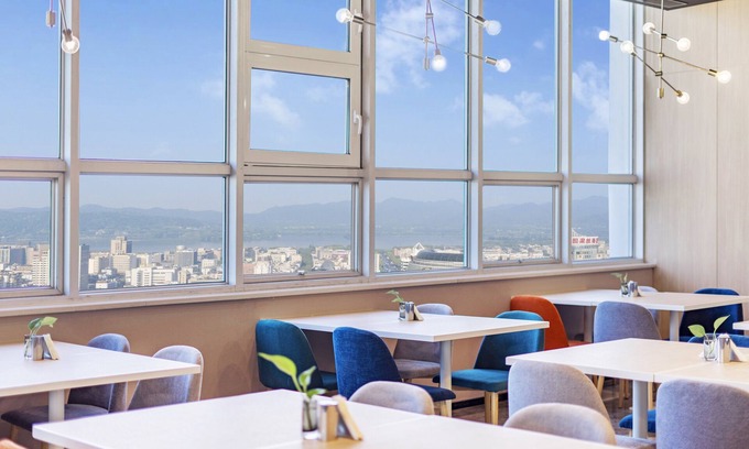 Downtown Hangzhou Hotel | Holiday Inn Express Hangzhou Westlake East by IHG