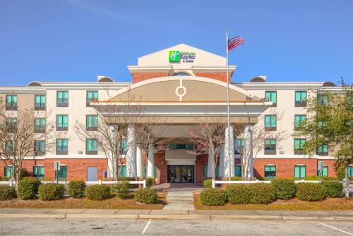 Gulf Shores Resort | Holiday Inn Express Hotel & Suites Gulf Shores by IHG