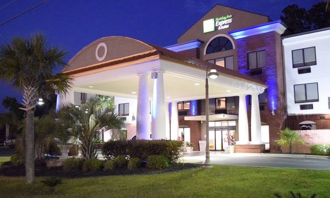 Northwest Pensacola Hotel | Holiday Inn Express Hotel & Suites West I 10 by IHG