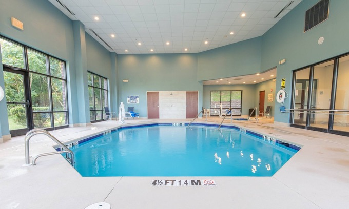 Johnson City Hotel | Holiday Inn Express Johnson City by IHG