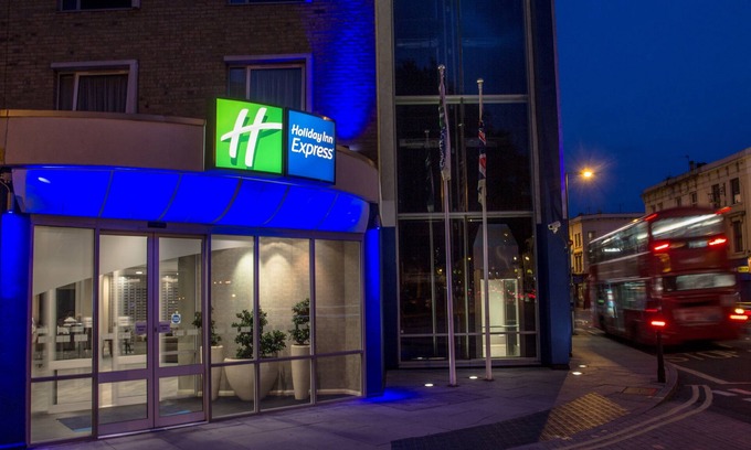 West Kensington Hotel | Holiday Inn Express London - Earl's Court by IHG