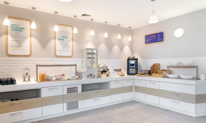 Vitrolles Hotel | Holiday Inn Express Marseille Airport by IHG