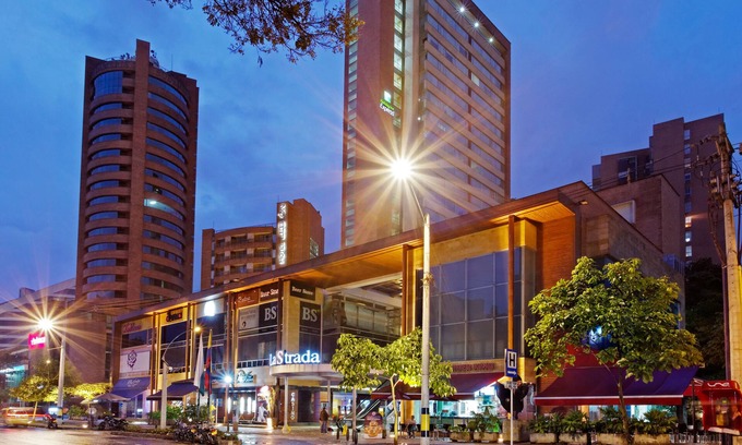 Alejandria Hotel | Holiday Inn Express Medellin by IHG