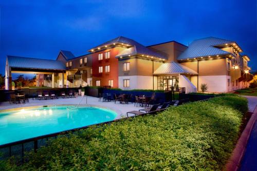 Donelson Hotel | Holiday Inn Express Nashville Airport by IHG