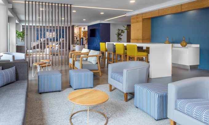 Santa Ana Hotel | Holiday Inn Express San Jose Forum by IHG