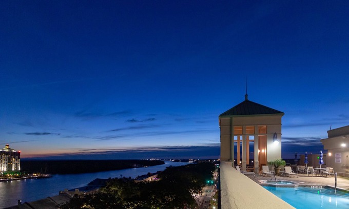 Historic District - North Hotel | Holiday Inn Express Savannah - Historic District by IHG