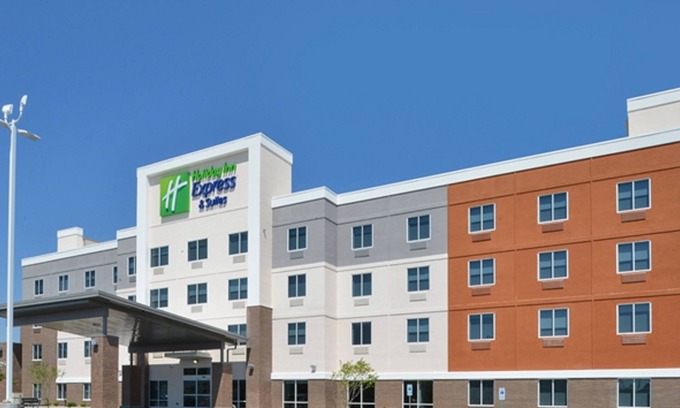 Lexington Hotel | Holiday Inn Express & Suites Lexington Midtown - I-75 by IHG