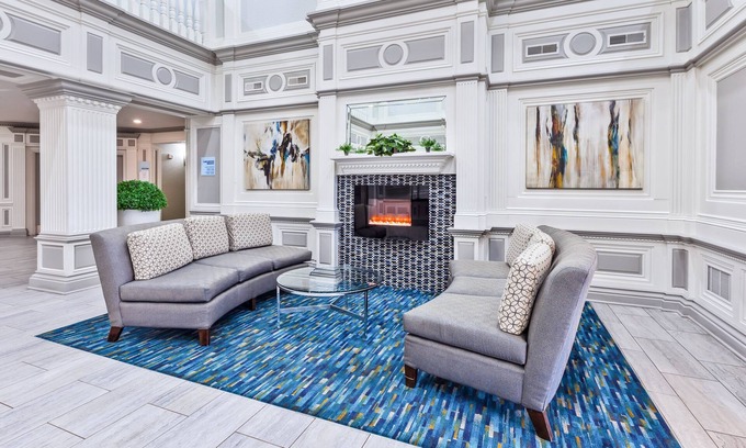 Carmel Hotel | Holiday Inn Express & Suites - North Carmel/Westfield by IHG
