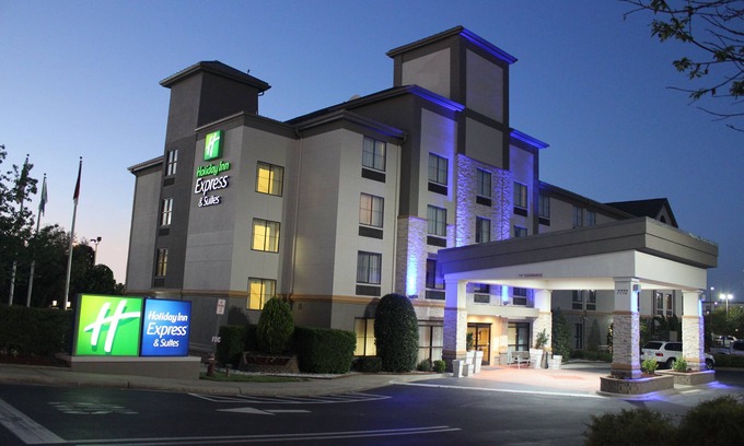 Concord Hotel | Holiday Inn Express & Suites Charlotte-Concord-I-85 by IHG