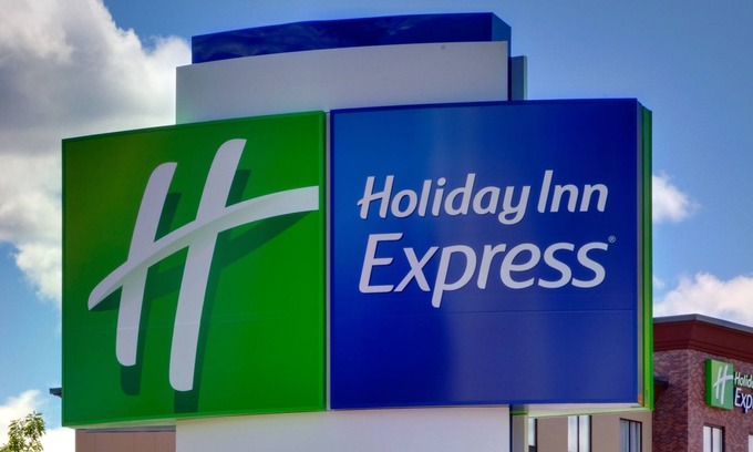 Milledgeville Hotel | Holiday Inn Express & Suites Milledgeville by IHG