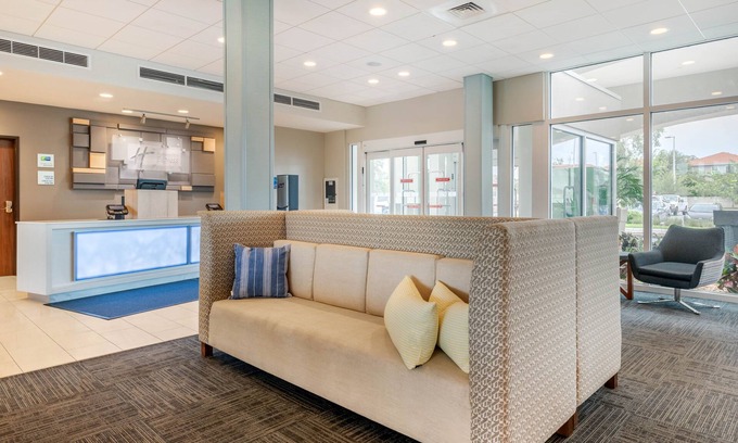 South Pinellas Community Council Hotel | Holiday Inn Express & Suites St. Petersburg - Madeira Beach by IHG