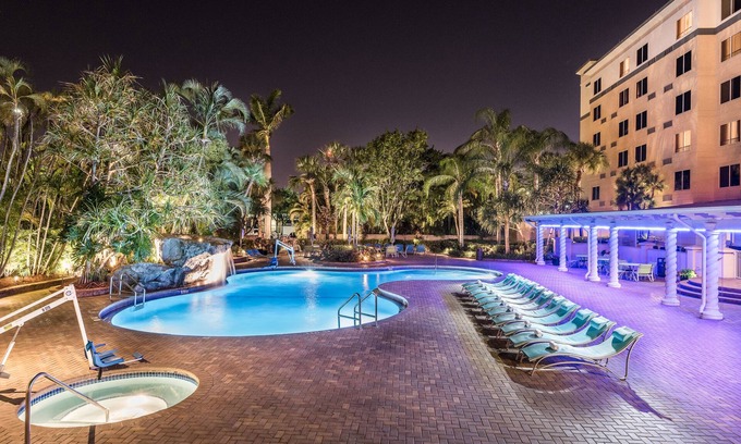Hollywood Hotel | Holiday Inn Fort Lauderdale Airport by IHG